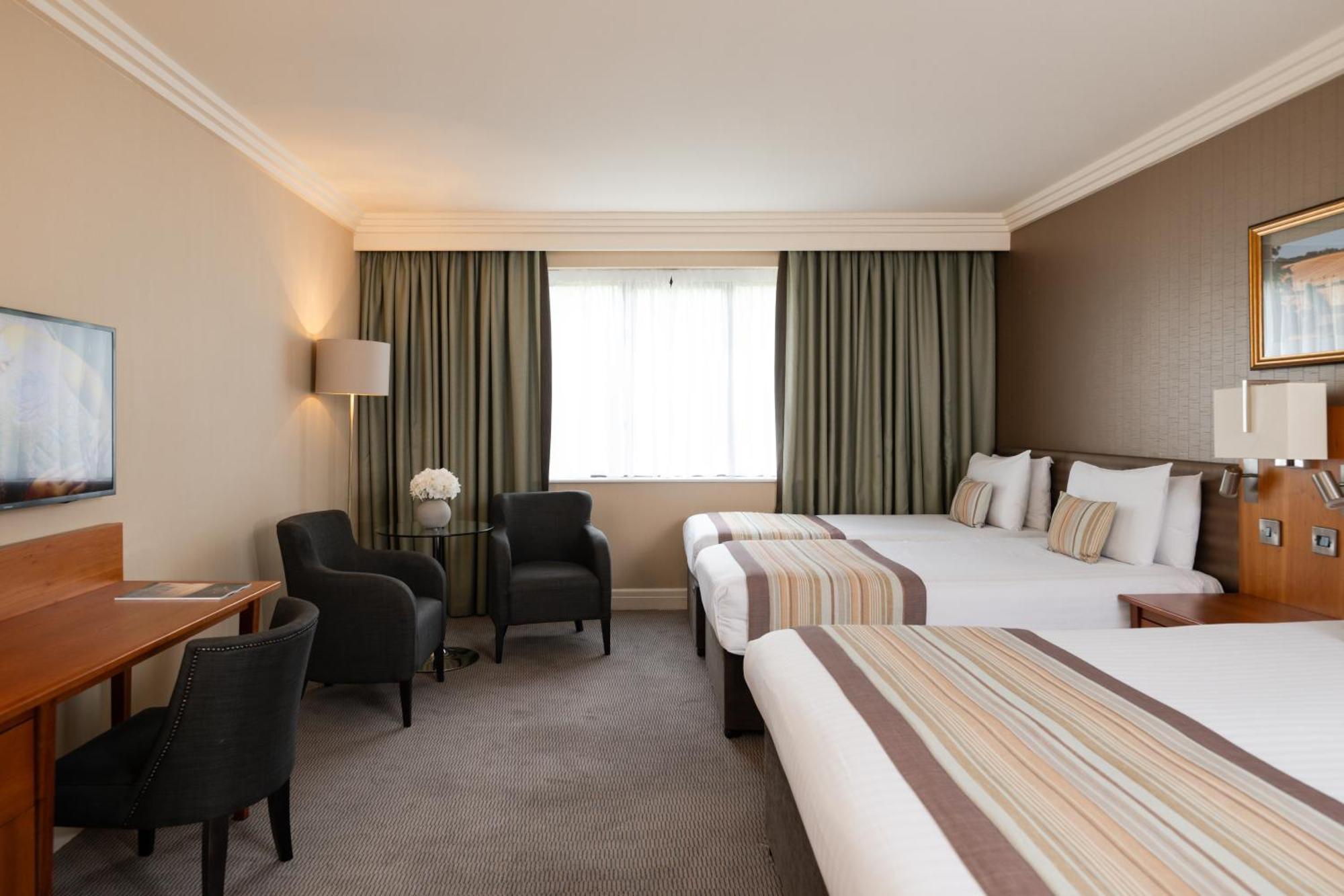 Family Junior Suite,1651165496:JPEG